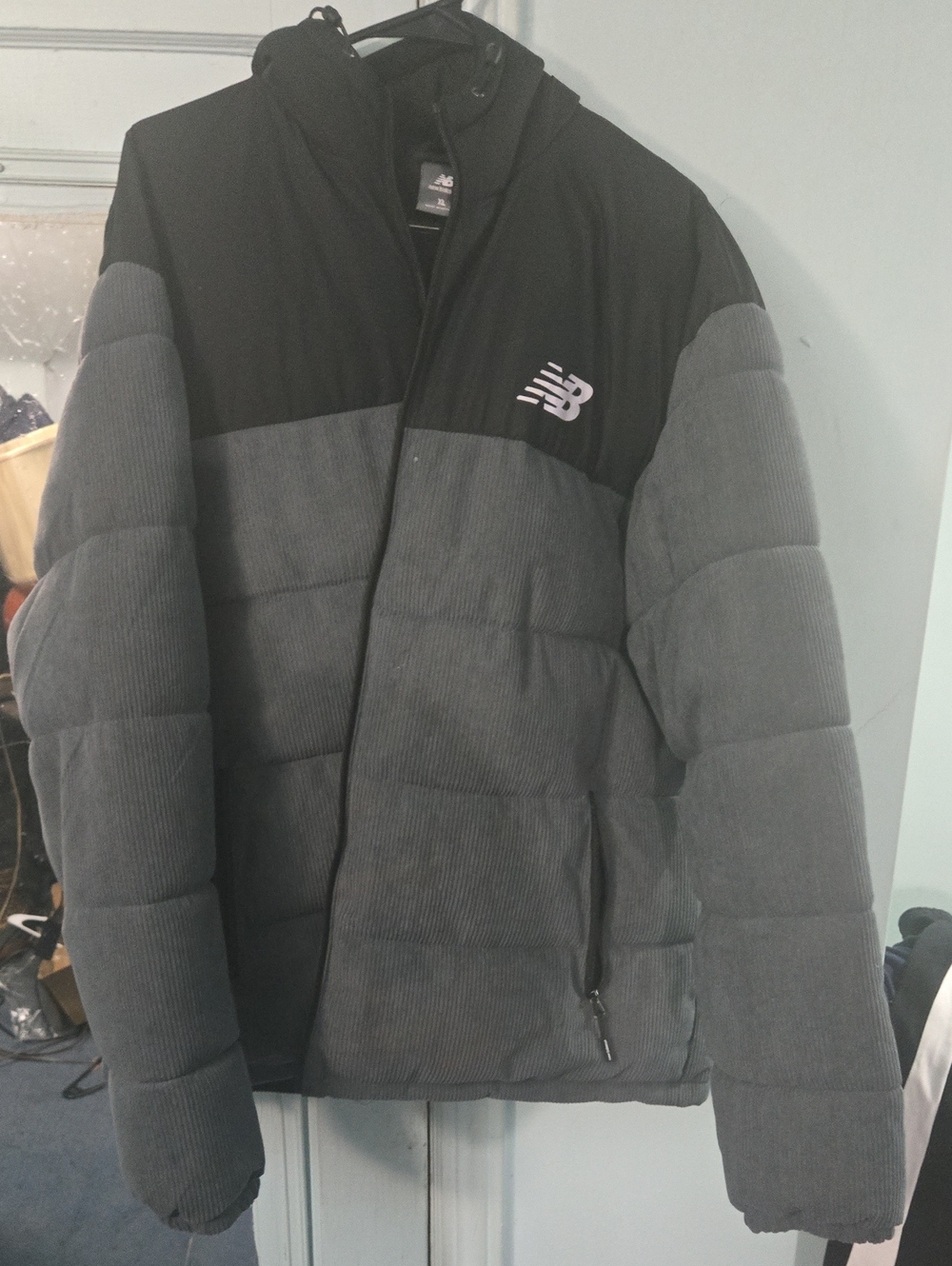 New Balance Black & Gray Men's Puffer Jacket with Hood